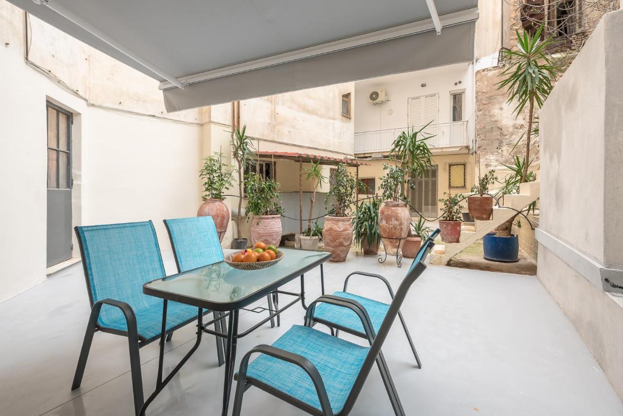 Appartement The Courtyard Oasis à Athènes Extérieur photo