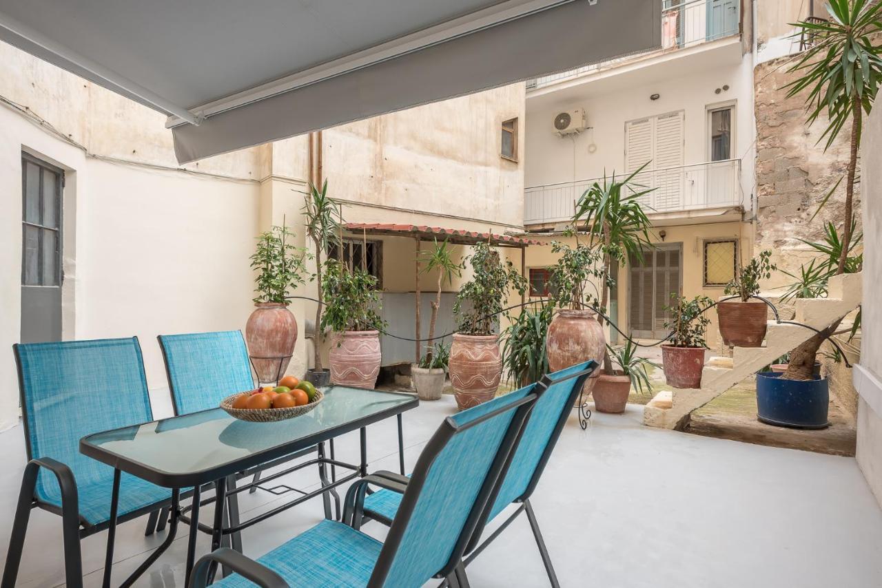 Appartement The Courtyard Oasis à Athènes Extérieur photo
